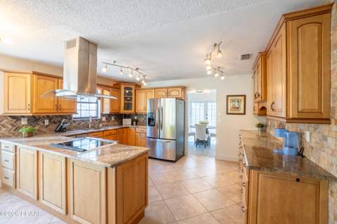 21 Fox Hollow Drive, Ormond Beach FL - photo 7 of 54