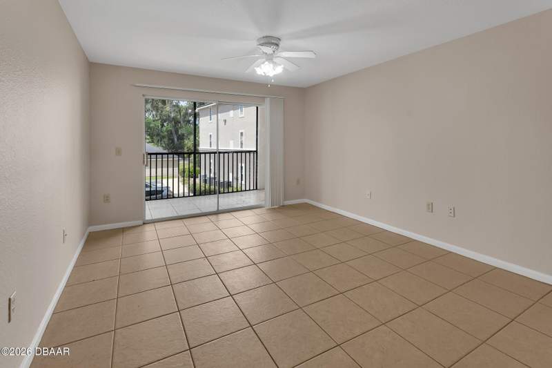 3 bedroom Condominium at 940 Village Trail #3-201, Villaggio On The Lakes Condo, Port Orange — photo 3