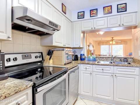 145 N Halifax Avenue #304, Daytona Beach FL - photo 6 of 24