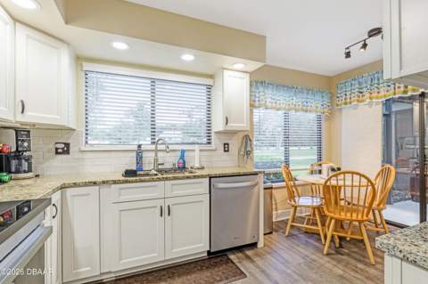 1885 Silver Fern Drive, Port Orange FL - photo 11 of 35