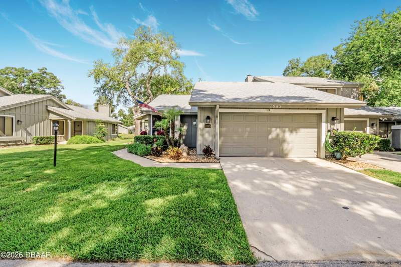 3 bedroom Condominium at 1885 Silver Fern Drive, Spruce Creek Fly In, Port Orange — photo 2
