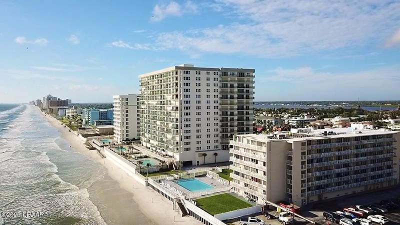 0 bedroom Condotel at 2043 S Atlantic Avenue #701, Castaways Beach Resort, A Condo, Daytona Beach Shores — photo 3
