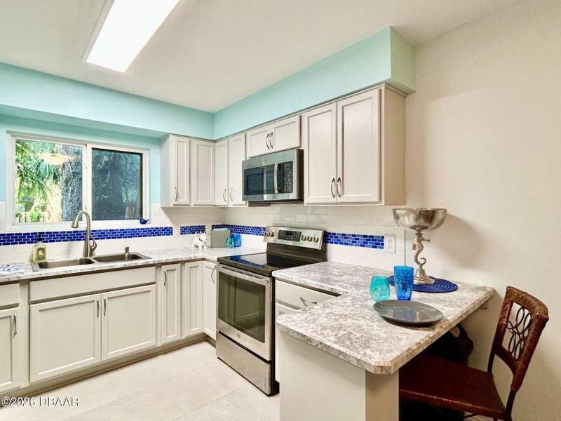 3 bedroom Townhouse at 31 Park Place, Park Place, Ormond Beach — photo 3