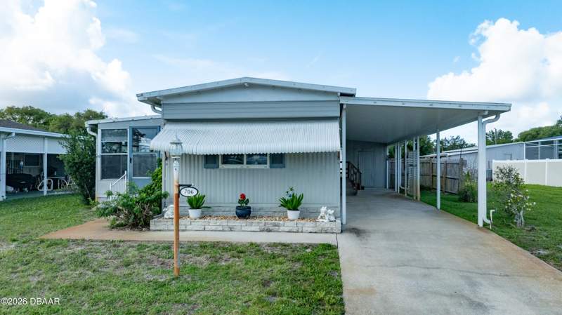 2 bedroom Mobile Home at 706 Leward Way, Laurelwood, Port Orange — photo 4