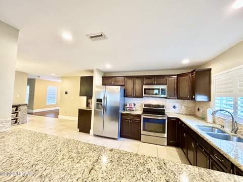 123 Rio Pinar Drive, Ormond Beach FL - photo 7 of 54