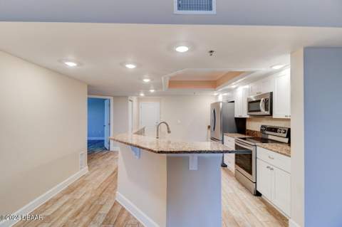 3797 S Atlantic Avenue #503, Daytona Beach FL - photo 12 of 33