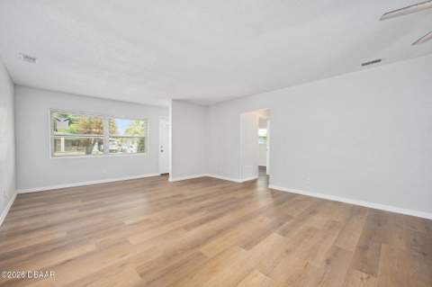 1112 Lakewood Park Drive, Daytona Beach FL - photo 10 of 42