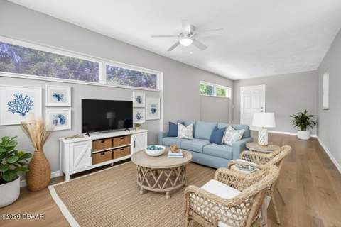 1112 Lakewood Park Drive, Daytona Beach FL - photo 16 of 42