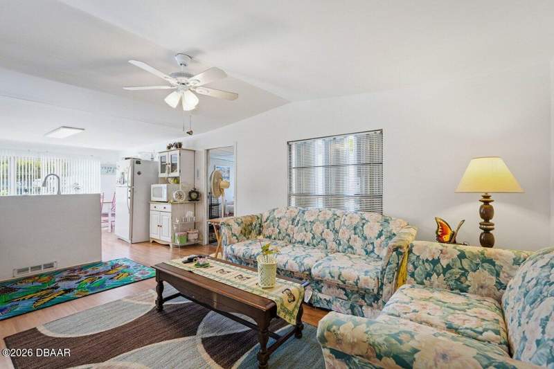 3 bedroom Manufactured Home at 156 Iron Gate Circle, Twin Gates Mobile Estates, Port Orange — photo 4