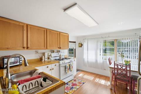 156 Iron Gate Circle, Port Orange FL - photo 9 of 30