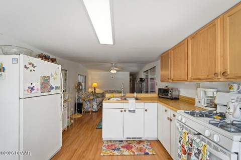156 Iron Gate Circle, Port Orange FL - photo 10 of 30