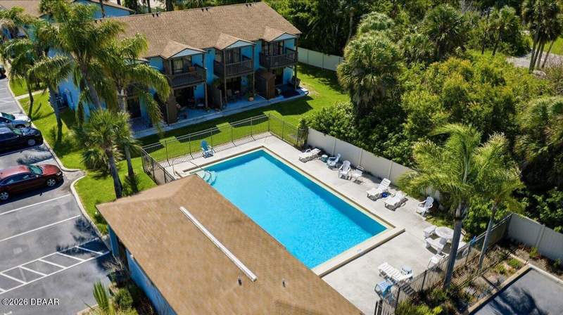 2 bedroom Townhouse at 3333 S Ridgewood Avenue #15, Intracoastal Villas Condo, Port Orange — photo 3
