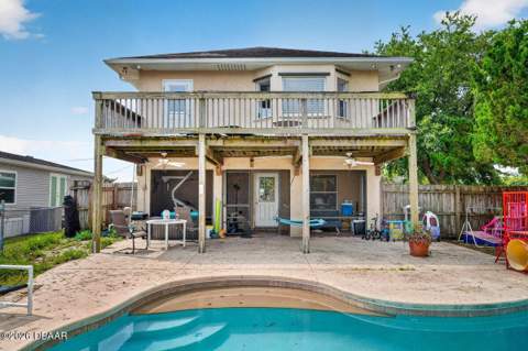 124 Randle Avenue, Oak Hill FL - photo 13 of 87