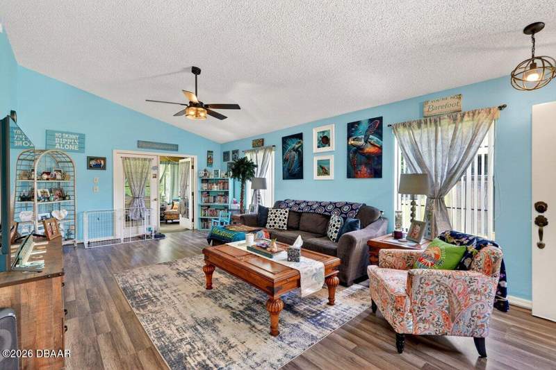 3 bedroom Townhouse at 188 Gray Dove Court, Pelican Bay, Daytona Beach — photo 4