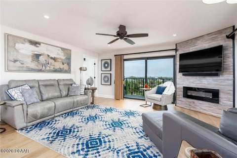 503 Causeway N #202, New Smyrna Beach FL - photo 10 of 48
