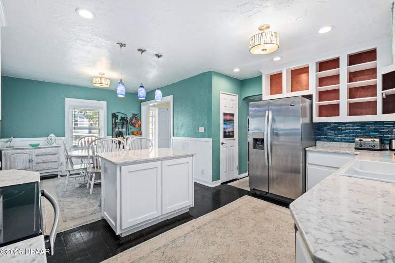 3 bedroom Single Family Residence at 129 S Wild Olive Avenue, Fuquays Daytona Beach, Daytona Beach — photo 5