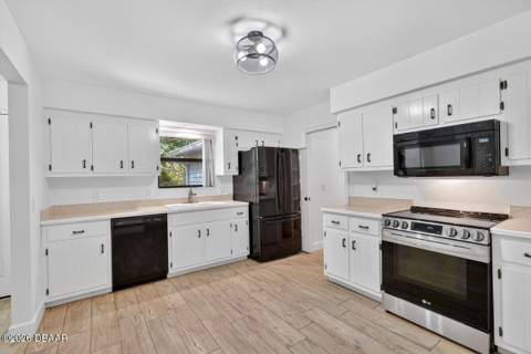 171 William Street, Edgewater FL - photo 11 of 56