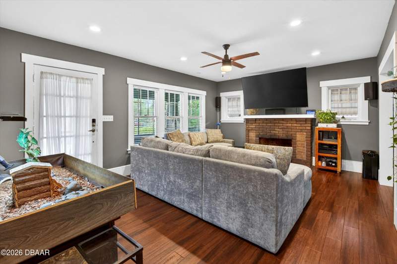 3 bedroom Single Family Residence at 1160 W Rich Avenue, Stetson Park, DeLand — photo 5