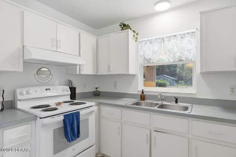 950 S Parsons Avenue, DeLand FL - photo 17 of 34