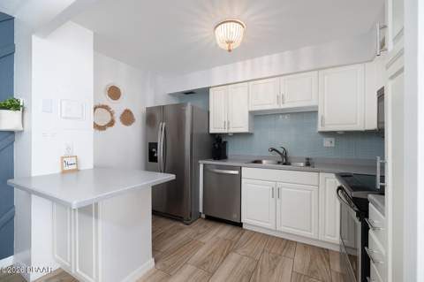 2800 N Atlantic #1401, Daytona Beach FL - photo 14 of 30