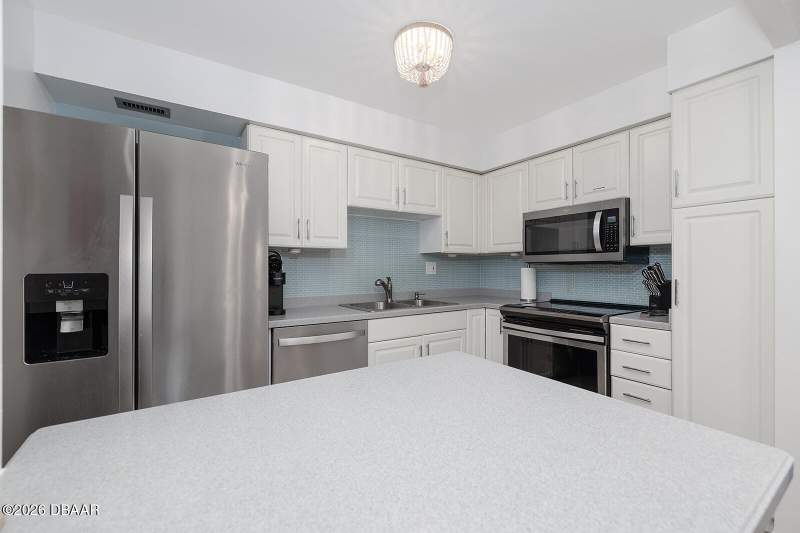2 bedroom Condominium at 2800 N Atlantic #1401, Towers, Daytona Beach — photo 5