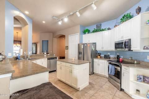 6908 Vintage Lane, Port Orange FL - photo 16 of 39