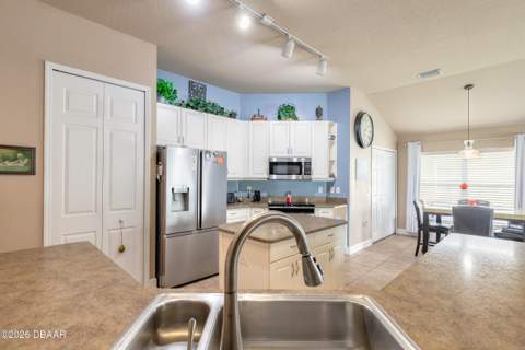 6908 Vintage Lane, Port Orange FL - photo 19 of 39