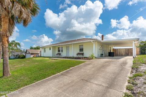 2970 Lagoon Avenue, Deltona FL - photo 7 of 31