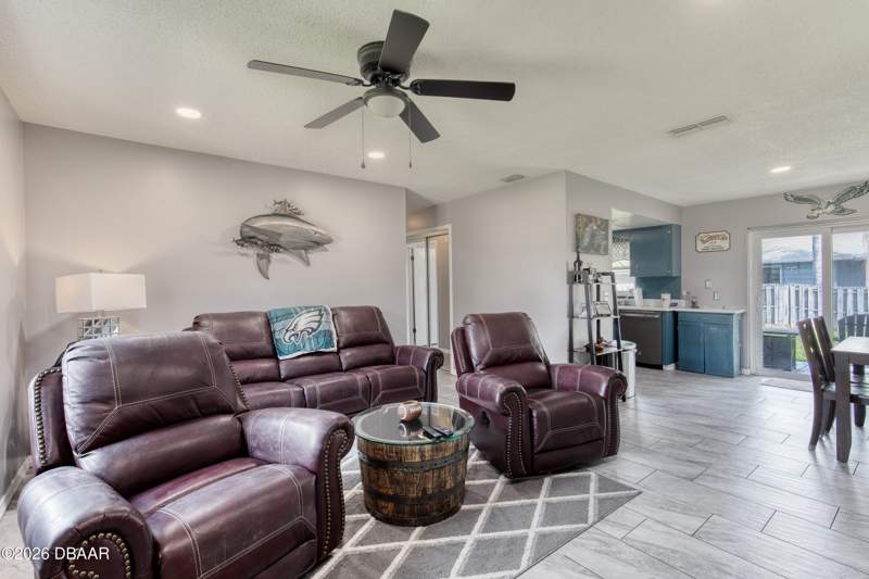 4 bedroom Single Family Residence at 57 Laurel Oaks Circle, Riviera Oaks, Ormond Beach — photo 3