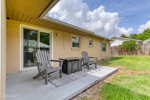 57 Laurel Oaks Circle, Ormond Beach FL - photo 23 of 33