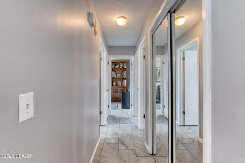 57 Laurel Oaks Circle, Ormond Beach FL - photo 15 of 33