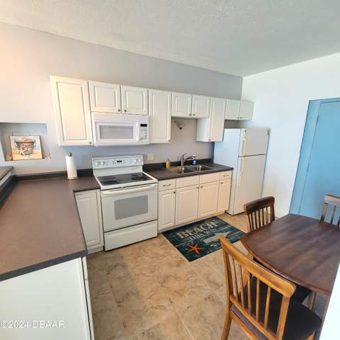 3727 S Atlantic Avenue #1120, Daytona Beach FL - photo 7 of 30