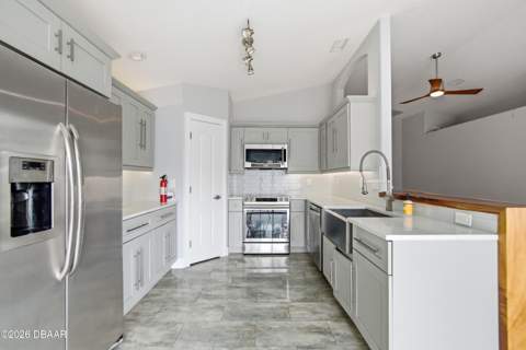 401 Mobile Avenue, Daytona Beach FL - photo 9 of 22