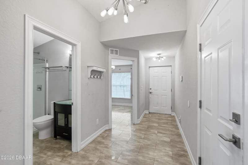 3 bedroom Single Family Residence at 401 Mobile Avenue, Silver Terrace, Daytona Beach — photo 4