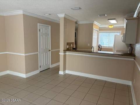 480 Reed Canal Road #10, South Daytona FL - photo 6 of 24