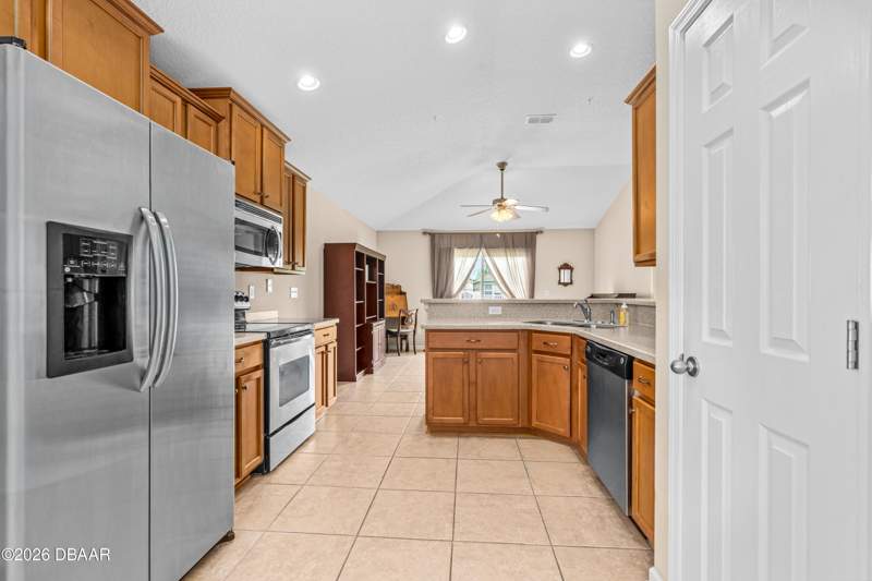 3 bedroom Single Family Residence at 5257 Plantation Home Way, Port Orange Plantation, Port Orange — photo 3