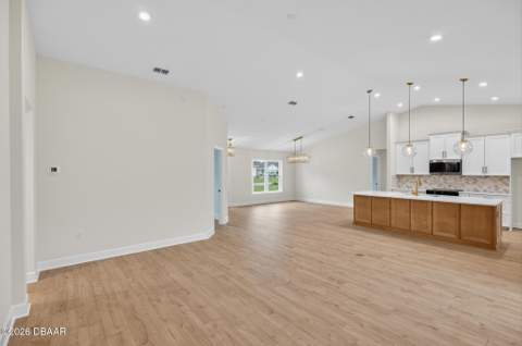 22 Eric Drive, Palm Coast FL - photo 10 of 60