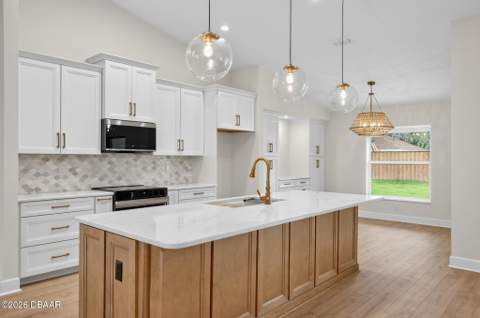22 Eric Drive, Palm Coast FL - photo 13 of 60