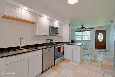 59 Hibiscus Drive, Ormond Beach FL - photo 9 of 30