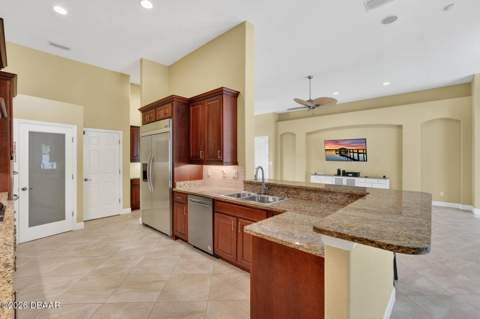 3753 Mayo Circle, Ormond Beach FL - photo 16 of 92