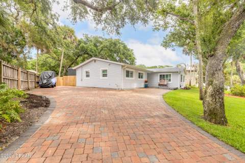 4181 Saxon Drive, New Smyrna Beach FL - photo 7 of 61