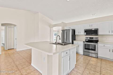 341 Mariners Gate Drive, Edgewater FL - photo 13 of 52