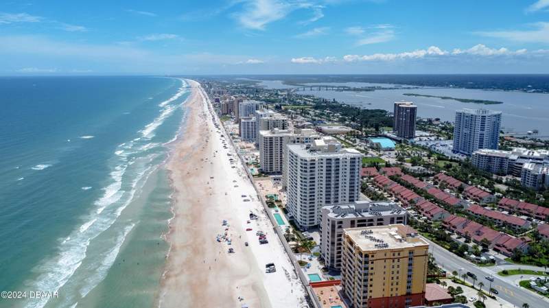 3 bedroom Condominium at 2937 S Atlantic Avenue #2103, Oceans 8 Condo, Daytona Beach Shores — photo 3