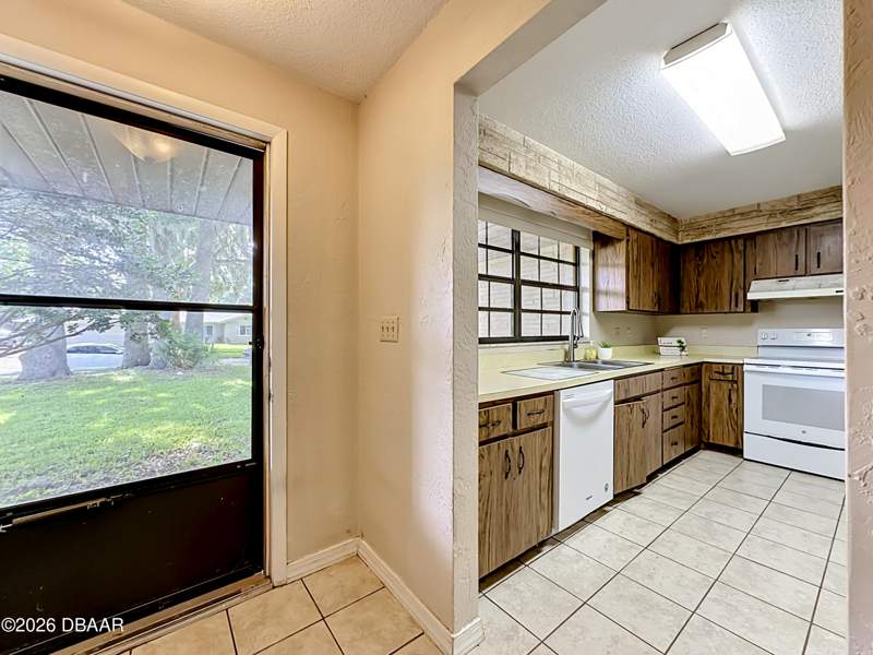 3 bedroom Single Family Residence at 517 Legume Drive, Hamlet, Port Orange — photo 3
