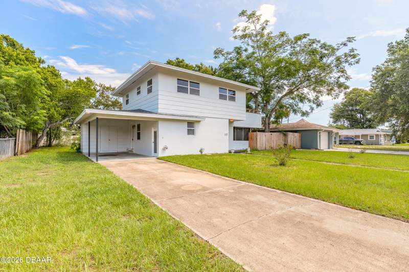 3 bedroom Single Family Residence at 1318 Killian Street, Ridgecrest, Daytona Beach — photo 3