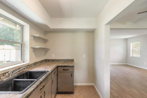 1318 Killian Street, Daytona Beach FL - photo 13 of 41