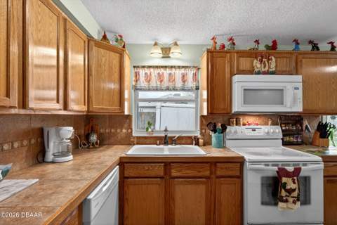 201 Poinciana Avenue, Port Orange FL - photo 9 of 56