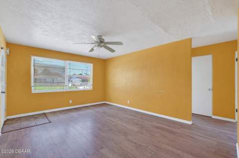 39 Margaret Road, Ormond Beach FL - photo 6 of 31