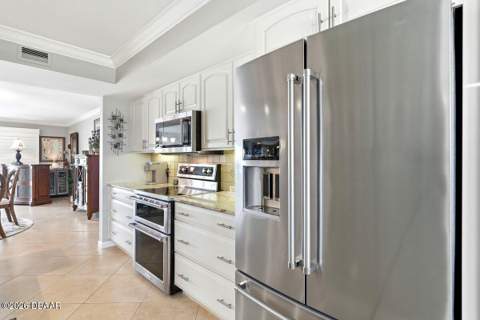 552 Marina Point Drive, Daytona Beach FL - photo 17 of 59