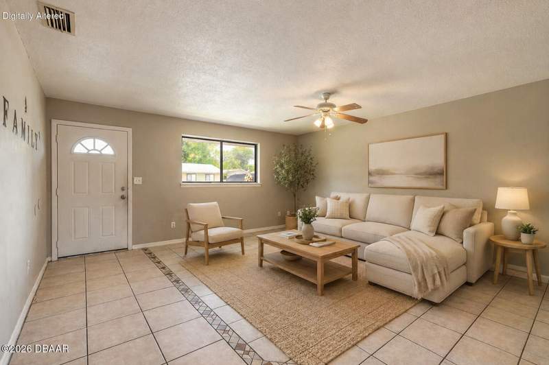 3 bedroom Single Family Residence at 632 Lpga Boulevard #B, Fleming Fitch, Holly Hill — photo 4